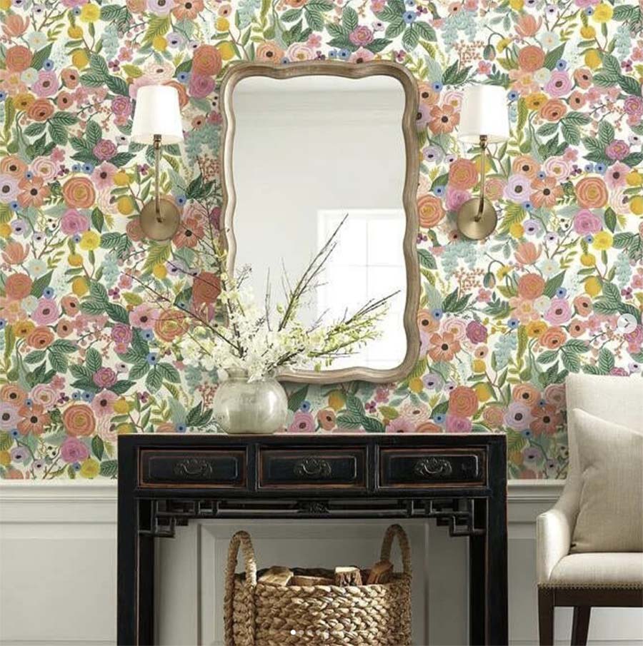 rifle-paper-floral-wallpaper-in-living-room