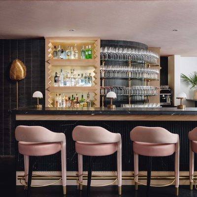 upscale-southtown-bar-and-restaurant-wallpaper-installation-by-paper-moon-commercial-wallpaper-installers-san-antonio-tx-bar