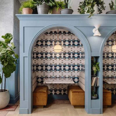 "Dragonflower" wallpaper by Kristy Stafford, design by Chelsea Kloss Interiors